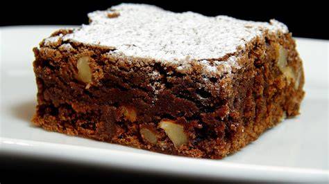 Brownie de caqui y chocolate con nueces