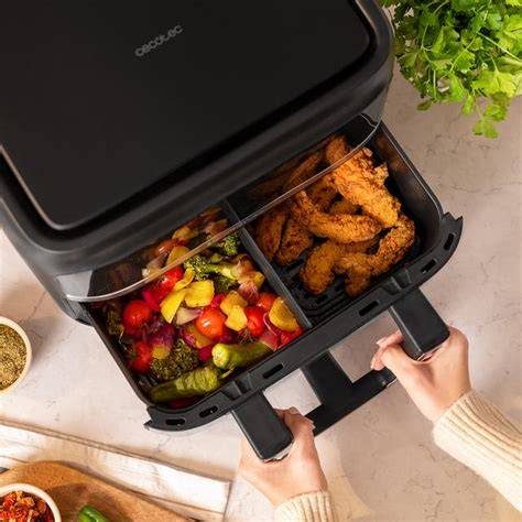 Cecotec Cecofry Dual 9000 en una cocina moderna