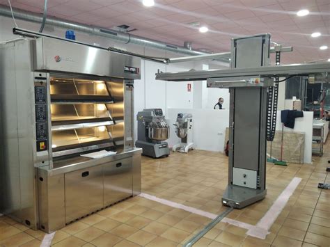 Inspección de horno de panadería usado