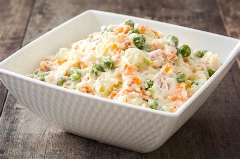 Ensaladilla rusa tradicional
