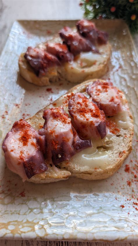 Suquet de pulpo con pan