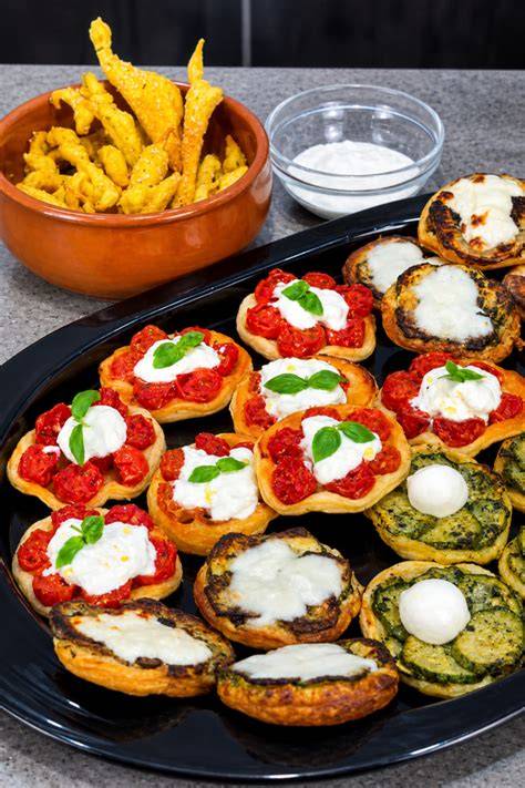 Cestitas tatin saladas con albahaca