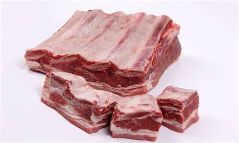 Preparación del costillar de res para asar