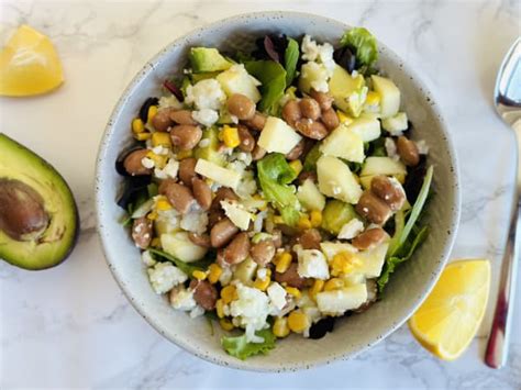 Ensalada de alubias, manzana y atún