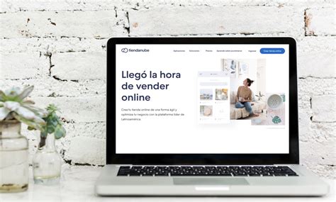 Ejemplo de un sitio web utilizando un icono de palomitas en su interfaz