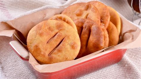 Tortas fritas sin freír listas para servir