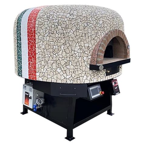 Comparación de hornos: un horno de cúpula de leña para pizza napolitana y un horno eléctrico para pinsa