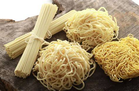 Variedad de fideos japoneses