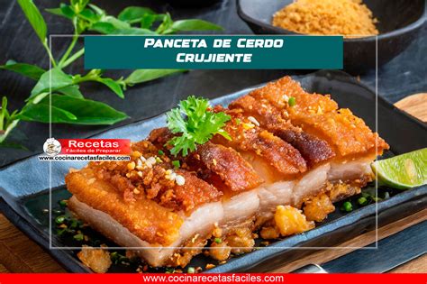 Panceta de cerdo cocida y crujiente, lista para servir