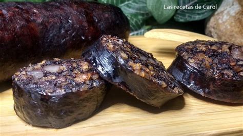 Rodajas de morcilla de Burgos preparadas para freír