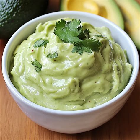 Aguacate frito con aderezo