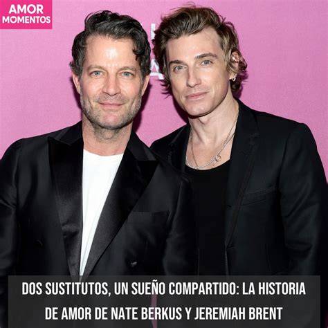 Oskar Brent-Berkus en una sesión de fotos con su padre Jeremiah