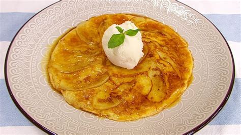 Panqueque de manzana flameado al ron