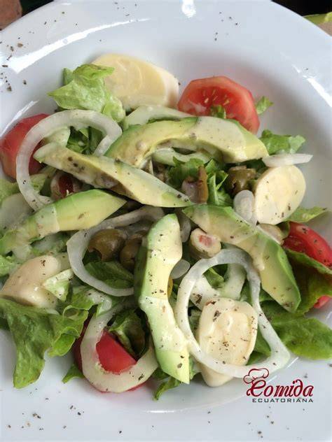 Ensalada de palmito con aguacate y mayonesa