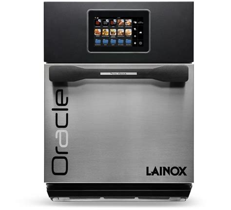 Panel de control táctil de un horno de cocción acelerada