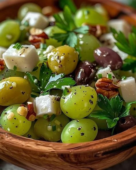 Ensalada de uvas rojas y verdes