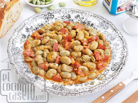 Plato de habas guisadas con chorizo