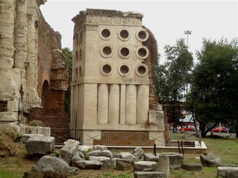 Recreación de la Tumba del Panadero en Roma
