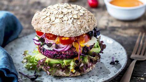 Hamburguesa de lentejas y remolacha