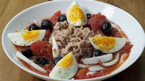 Ensalada Murciana con ingredientes principales