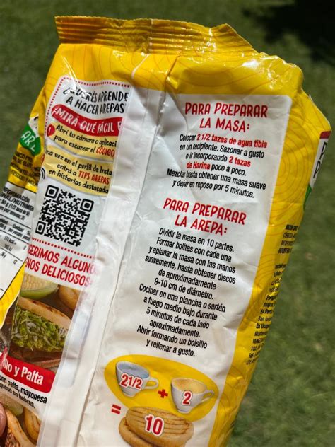 Comparación de proporciones de líquido y harina para arepas