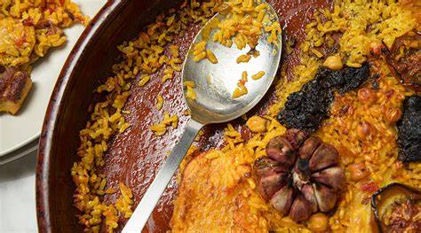 Ingredientes sofritos para el arroz al horno