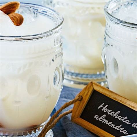 Horchata de almendras colada