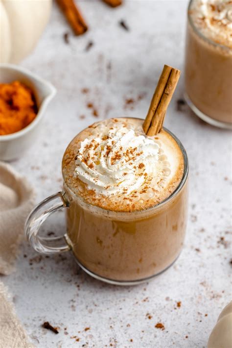 Pumpkin Spice Latte con nata montada