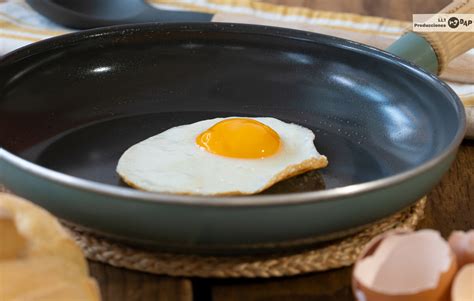 Huevo a la plancha en plato