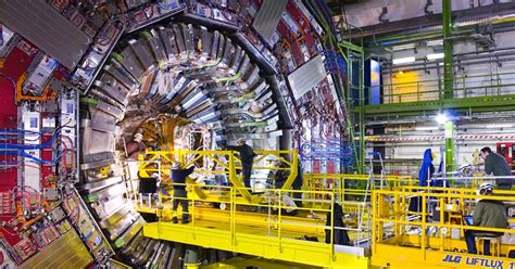 Gran Colisionador de Hadrones (LHC)