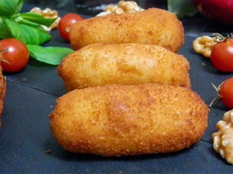 Croquetas de queso azul y nueces