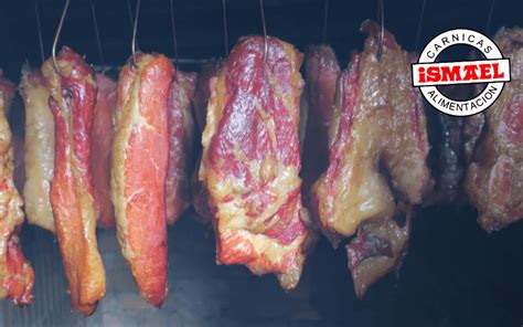 Infografía del proceso de curado y ahumado de la carne