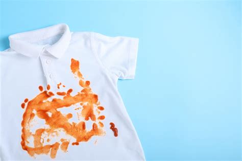 Mancha de tomate en ropa