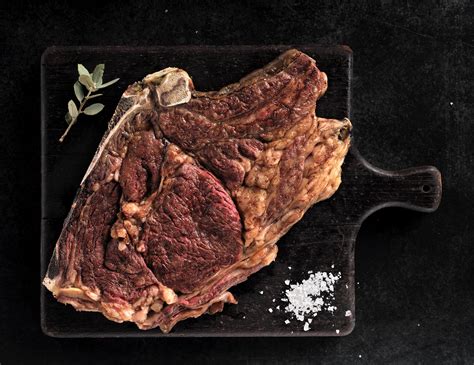 Corte de carne de buey con grasa infiltrada