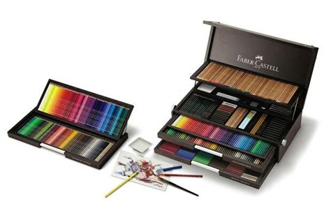 Detalle de la organización interior del maletín Faber Castell 250 Aniversario