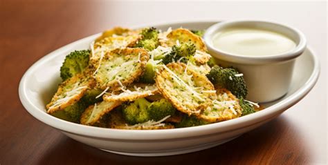Chips de brócoli horneados