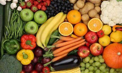 Ilustración de la cantidad diaria recomendada de frutas y verduras