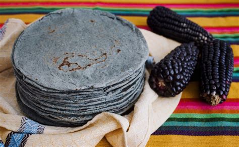 Tortillas y maíz Azul