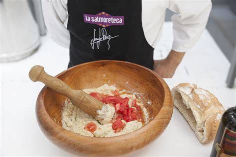 Pan humedecido para salmorejo