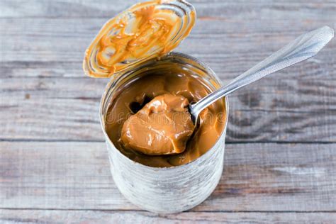 Leche condensada con moho