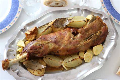 Paletilla de cordero lechal asada al horno