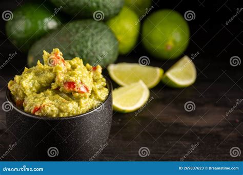 Tarro de guacamole Choví con aguacates frescos