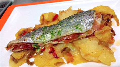 Trucha rellena de jamón al horno