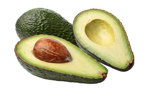 Aguacates frescos partidos por la mitad