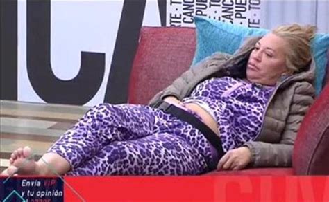 Belén Esteban discutiendo en Gran Hermano VIP por las croquetas