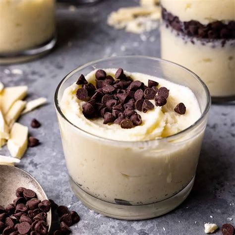 Mousse de chocolate blanco en cupcakes