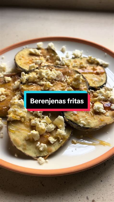 Berenjenas en remojo con sal y leche