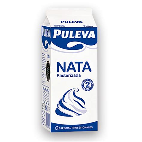 Nata fresca pasteurizada en un cuenco