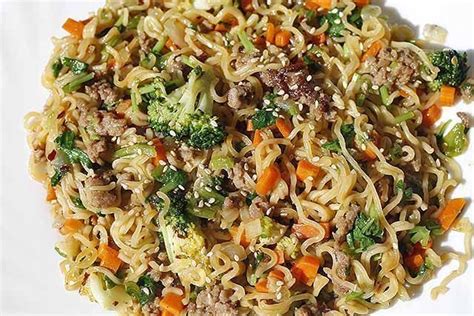 Noodles con carne y verduras