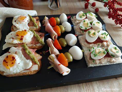 Canapés de gulas con huevos de codorniz